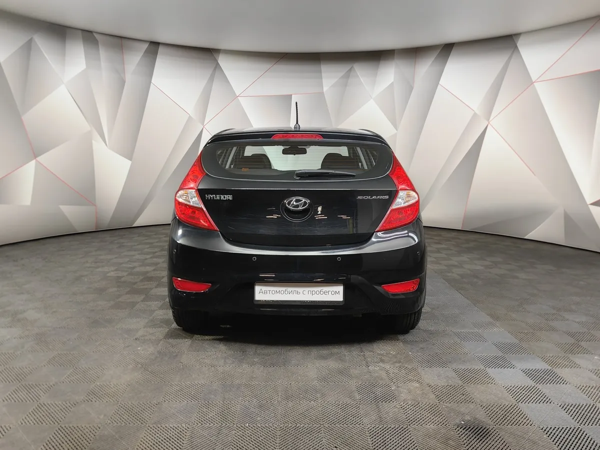 Hyundai Solaris 1.4 MT (107 л.с.) Active Черный в АВИЛОН. Слайд №8