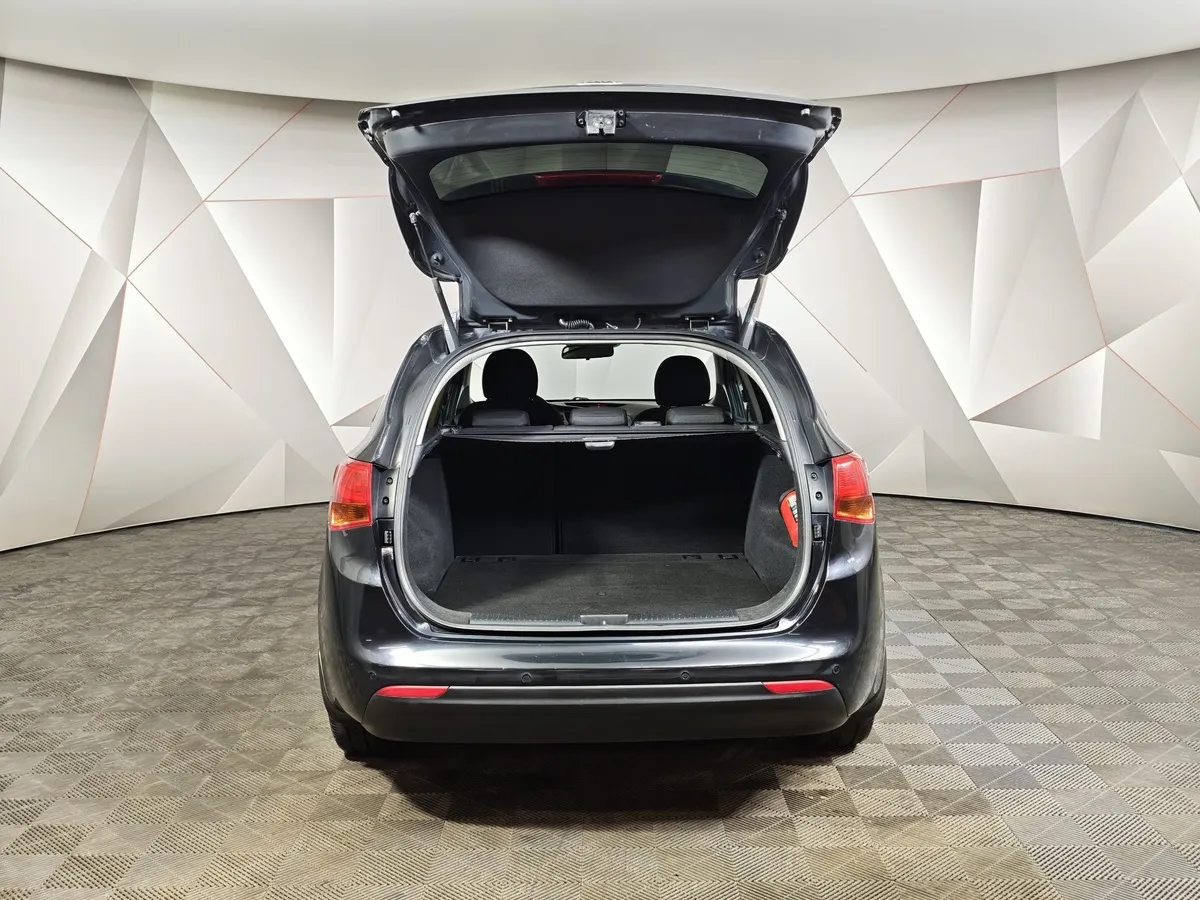 Kia Ceed 1.6 AT (130 л.с.) Luxe Черный в АВИЛОН. Слайд №12
