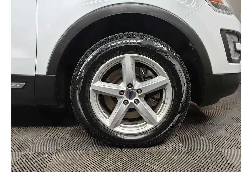 Ford Explorer 3.5 SelectShift 4WD (249 л.с.) Limited Plus Белый в АВИЛОН. Слайд №9 Ford Explorer 3.5 SelectShift 4WD (249 л.с.) Limited Plus Белый в АВИЛОН. Слайд №9