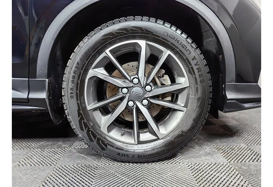 Geely Coolray 1.5T 7DCT 2WD (150 л.с.) Comfort Черный в АВИЛОН. Слайд №9