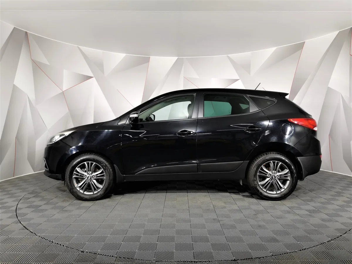 Hyundai ix35 2.0 AT (150 л.с.) Comfort Черный в АВИЛОН. Слайд №5