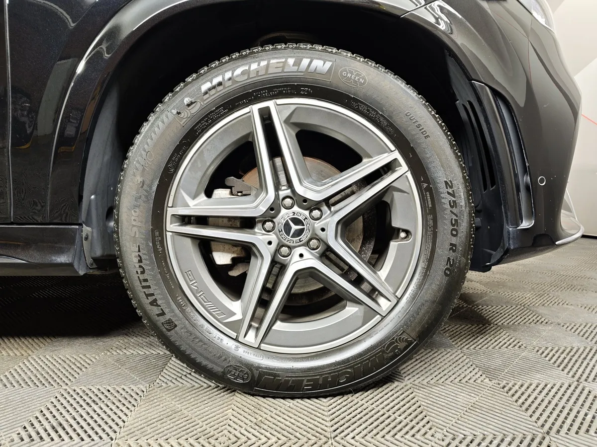 Mercedes-Benz GLE 300 d 4MATIC 9G-TRONIC (245 л.с.) Sport Черный в АВИЛОН. Слайд №9