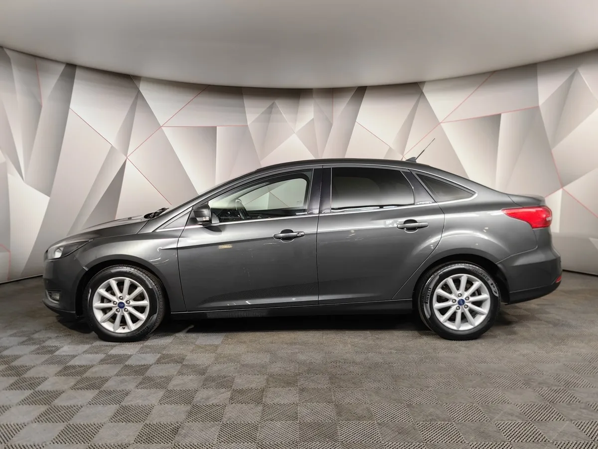 Ford Focus 1.6 PowerShift (125 л.с.) Titanium Серый в АВИЛОН. Слайд №5