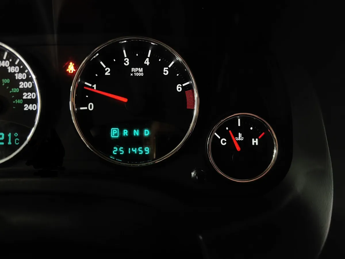 Jeep Compass 2.4 CVT (170 л.с.) Серый в АВИЛОН. Слайд №16