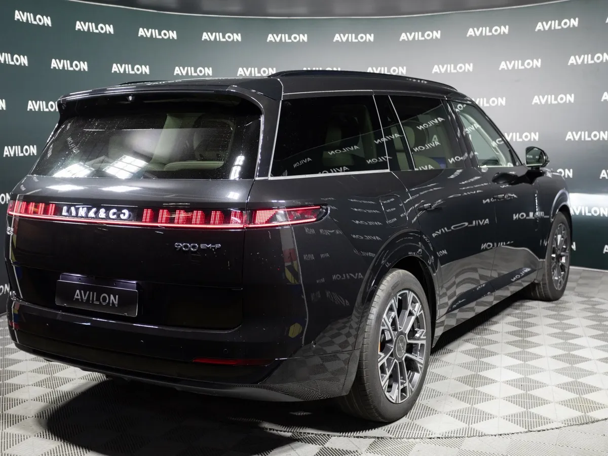 Lynk & Co 900 2.0 AT 4WD (884 л.с.) Ultra Черный в АВИЛОН. Слайд №5