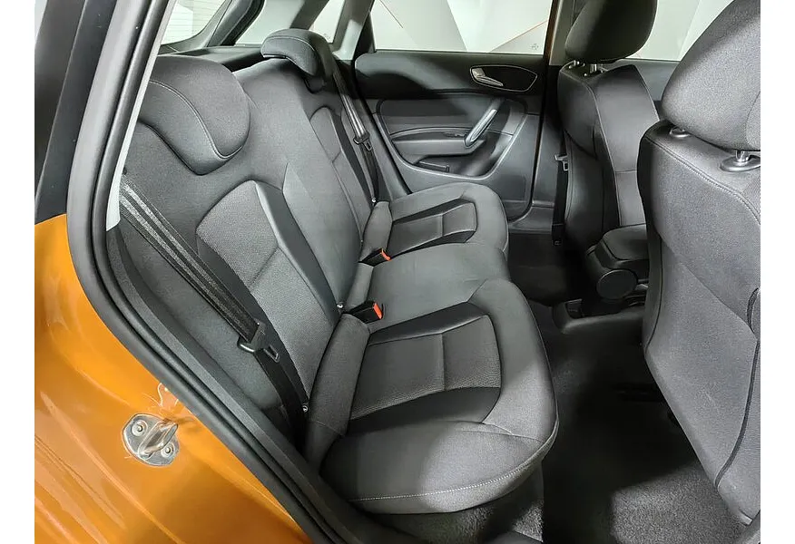 Audi A1 1.4 TFSI S-tronic (122 л.с.) Оранжевый в АВИЛОН. Слайд №14 Audi A1 1.4 TFSI S-tronic (122 л.с.) Оранжевый в АВИЛОН. Слайд №14