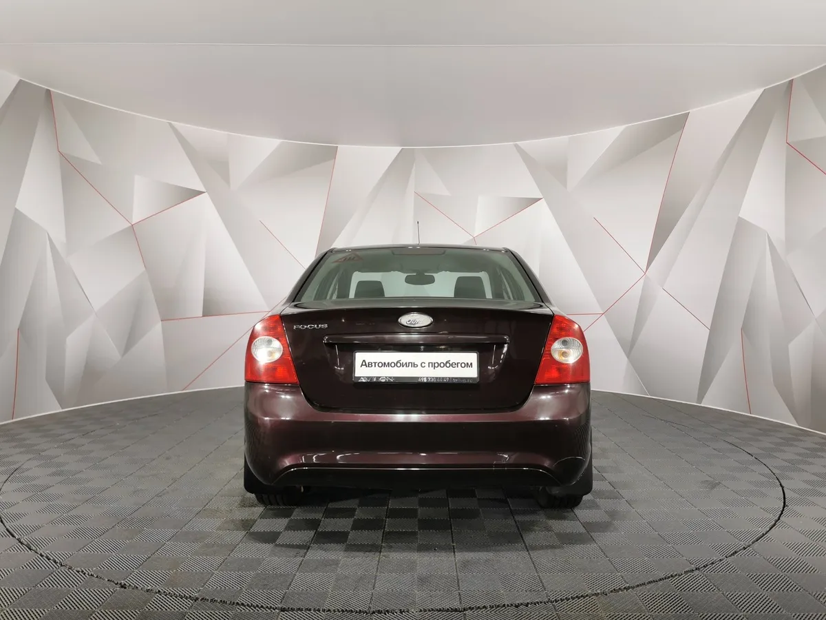 Ford Focus 1.6 AT (101 л.с.) Titanium Фиолетовый в АВИЛОН. Слайд №8
