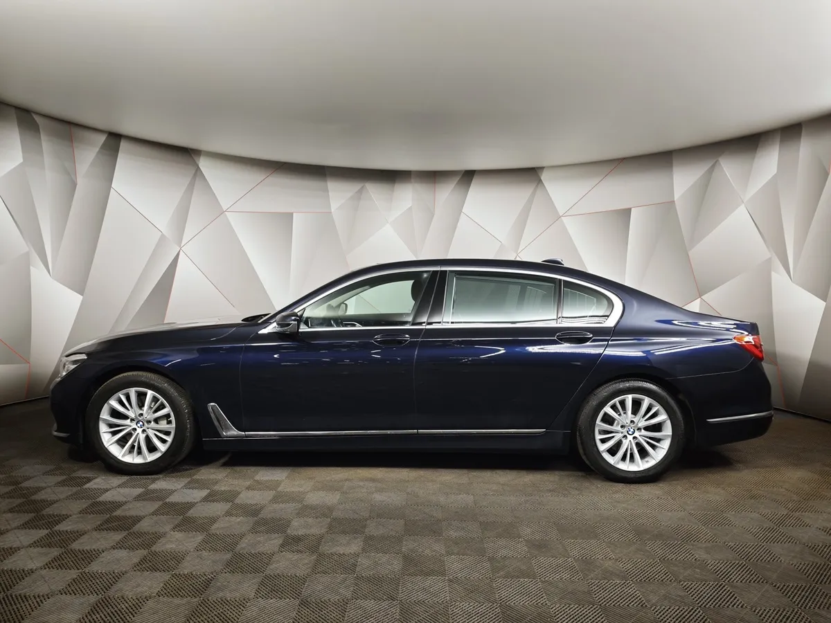 BMW 7 серия 730Ld xDrive AT (249 л.с.) Синий в АВИЛОН. Слайд №5