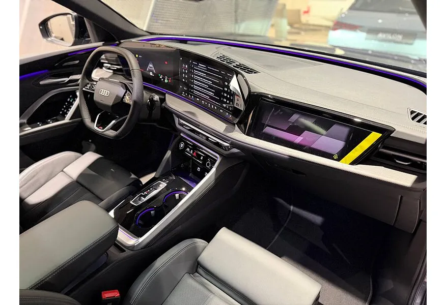 Audi Q5 2.0 TFSI S tronic quattro (272 л.с.) Серый в АВИЛОН. Слайд №10