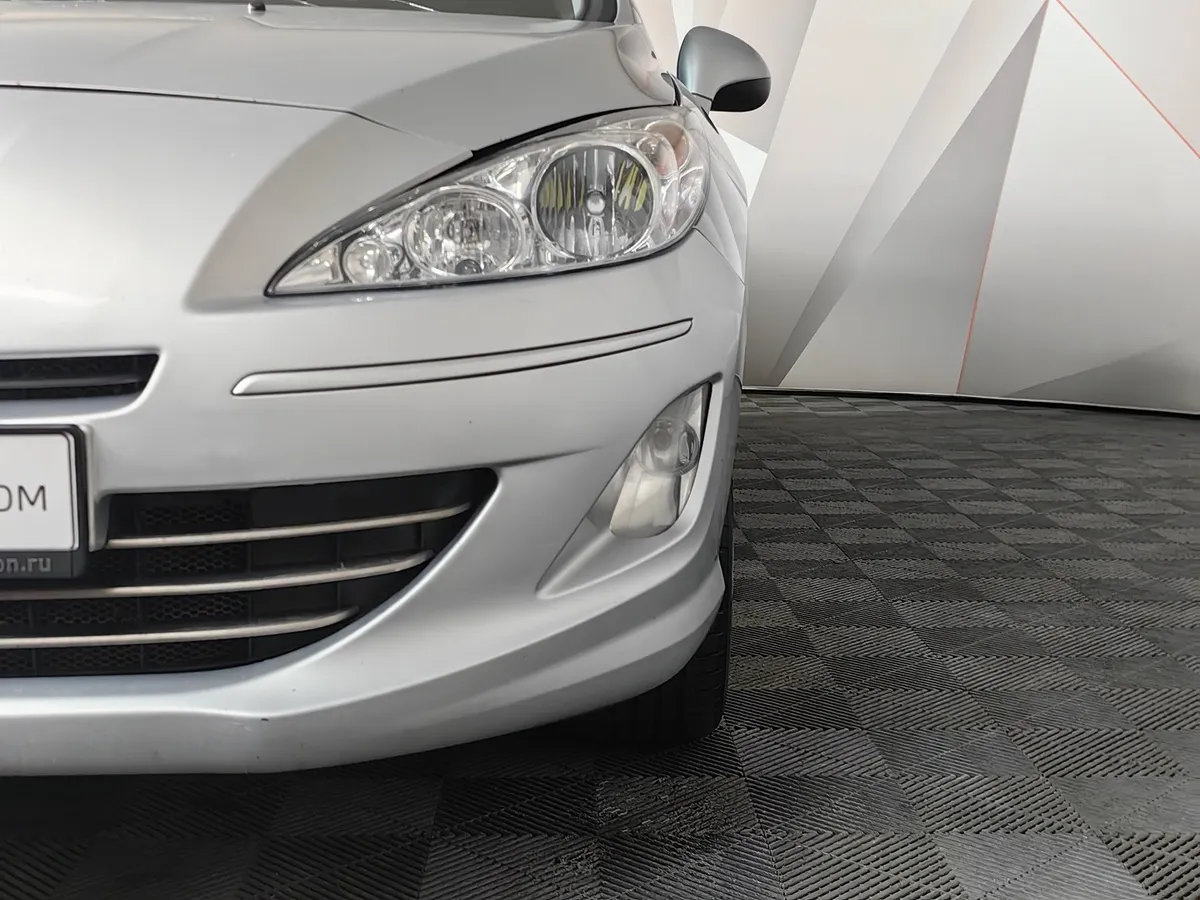 Peugeot 408 1.6 HDI MT (112 л.с.) Серебристый в АВИЛОН. Слайд №10