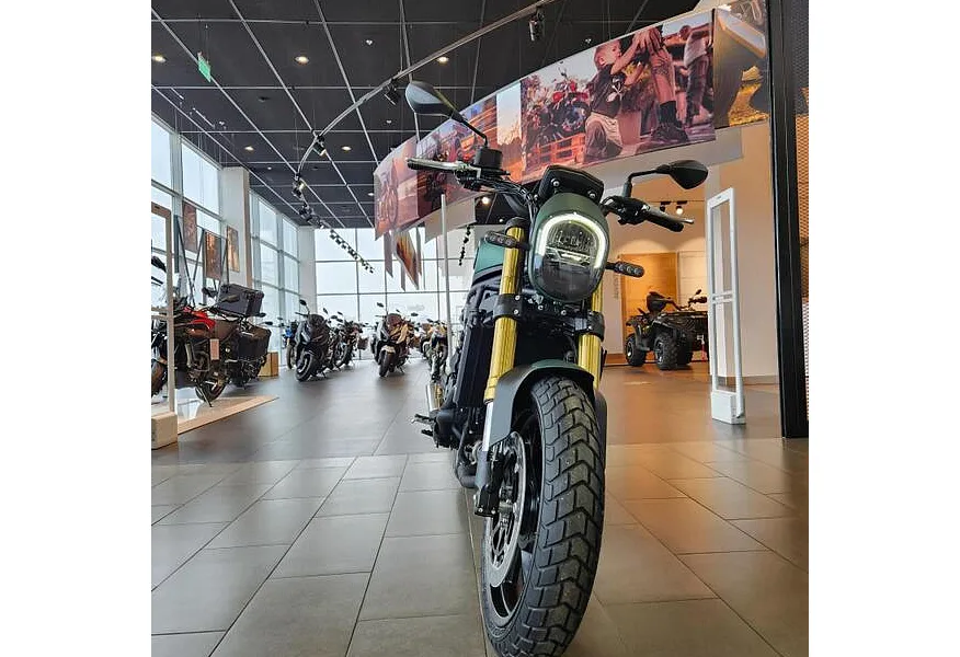 АВИЛОН - Benelli Leoncino 800 754 см³ (76 л.с.) (76) 754 Зеленый - slide 4