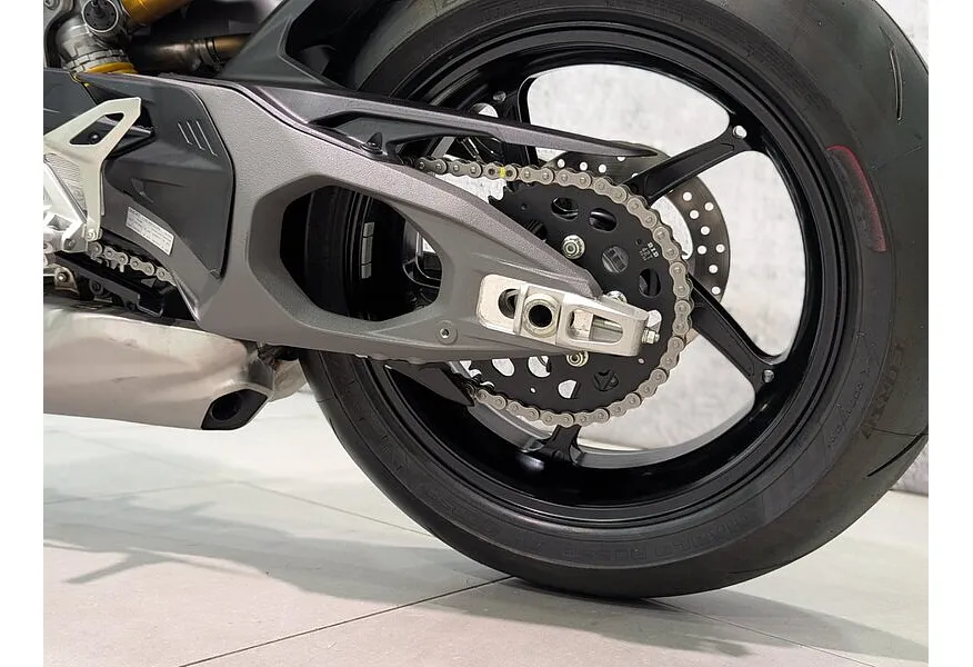 АВИЛОН - Ducati Streetfighter V4 1103 Красный - slide 7