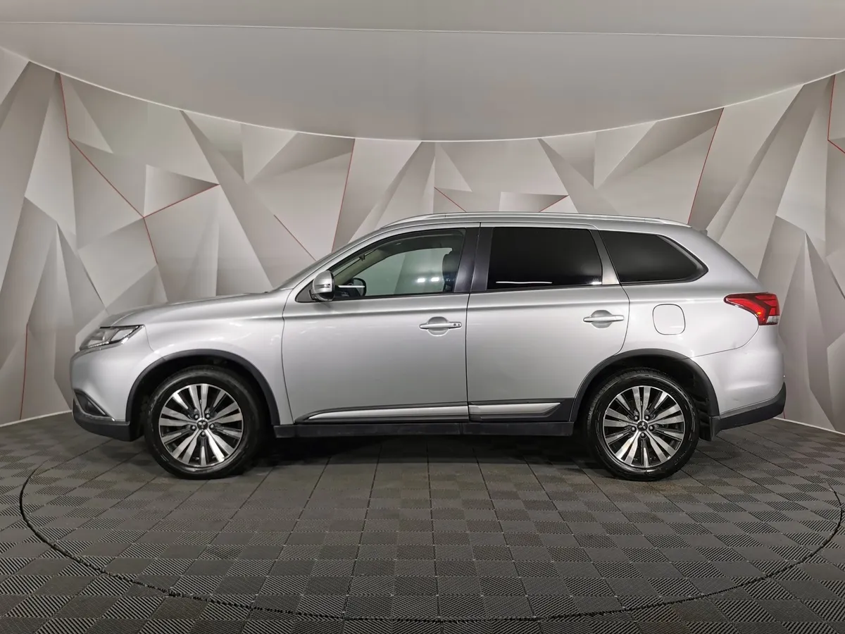 Mitsubishi Outlander 2.0 MIVEC CVT 4WD (146 л.с.) Invite Серебристый в АВИЛОН. Слайд №5