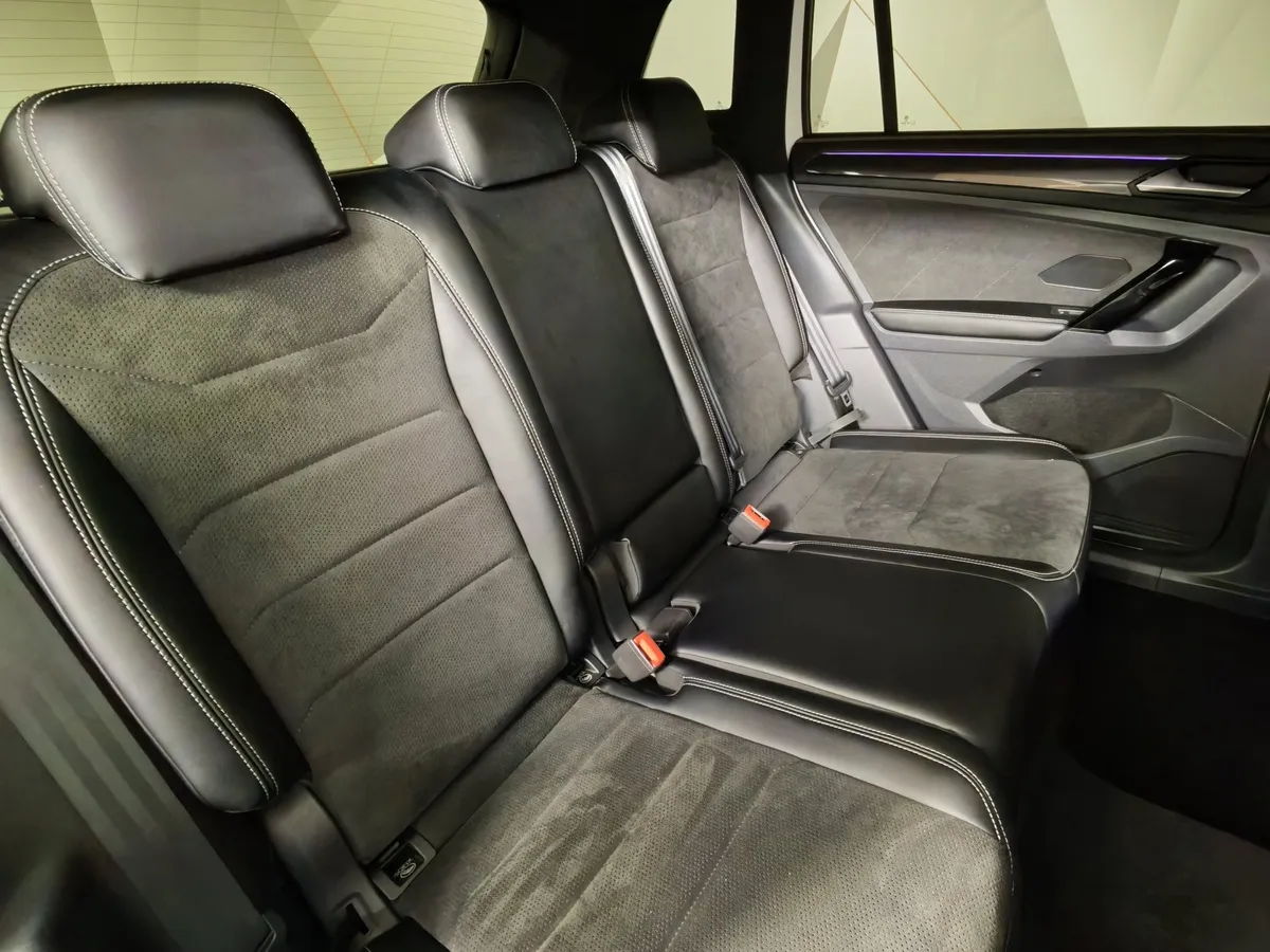 Volkswagen Tiguan 1.4 TSI BlueMotion DSG (150 л.с.) Белый в АВИЛОН. Слайд №17
