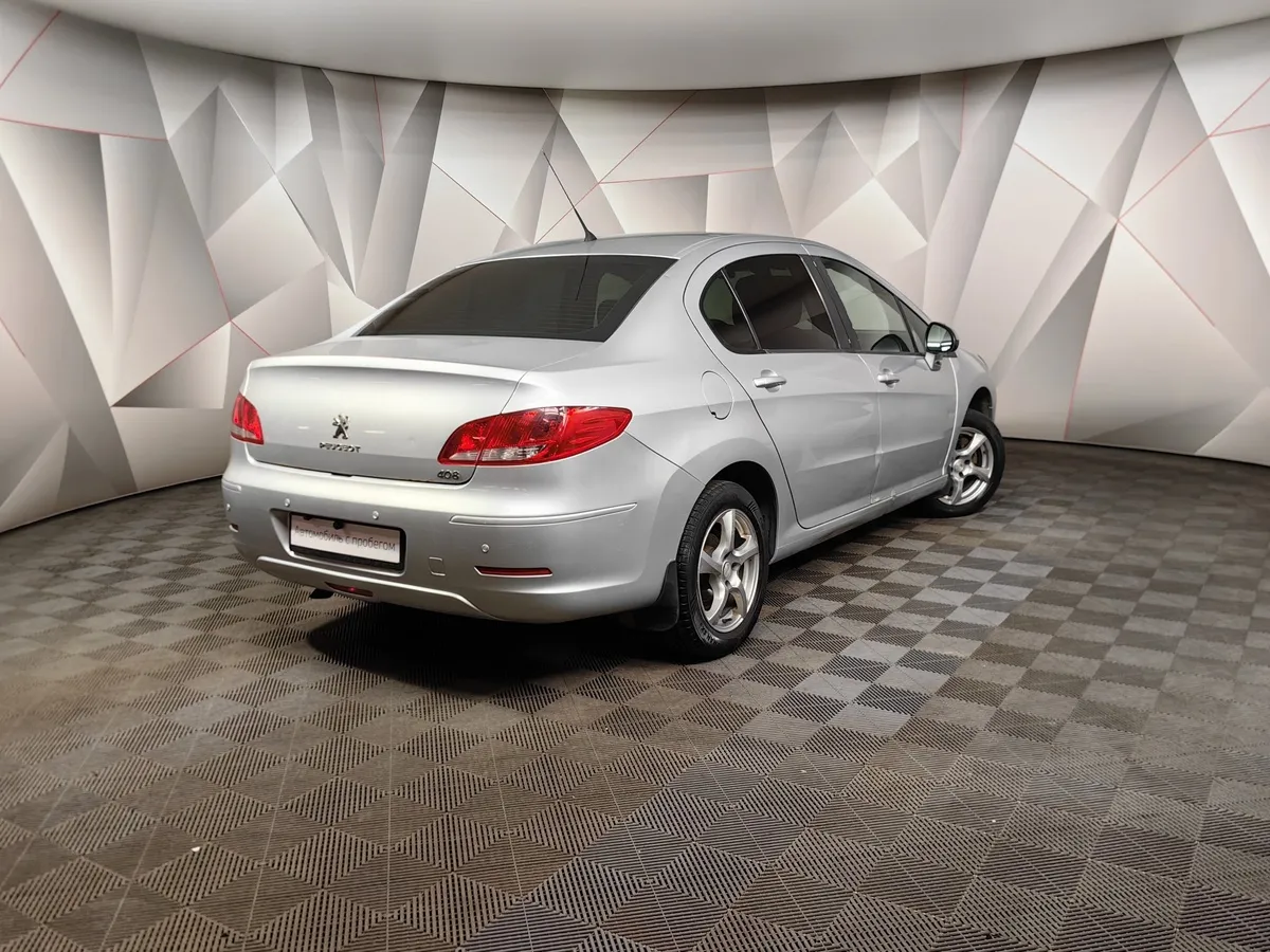 Peugeot 408 1.6 HDI MT (112 л.с.) Серебристый в АВИЛОН. Слайд №2