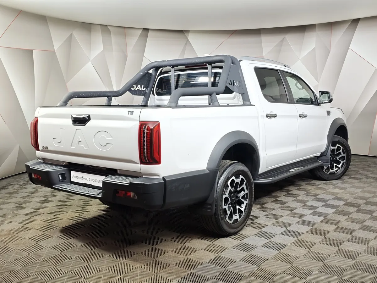 JAC T9 2.0 AT 4WD (224 л.с.) Эксплор Белый в АВИЛОН. Слайд №2