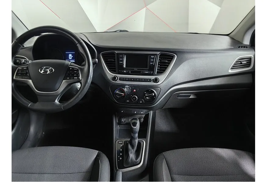 Hyundai Solaris 1.6 AT (123 л.с.) Comfort Серебристый в АВИЛОН. Слайд №14