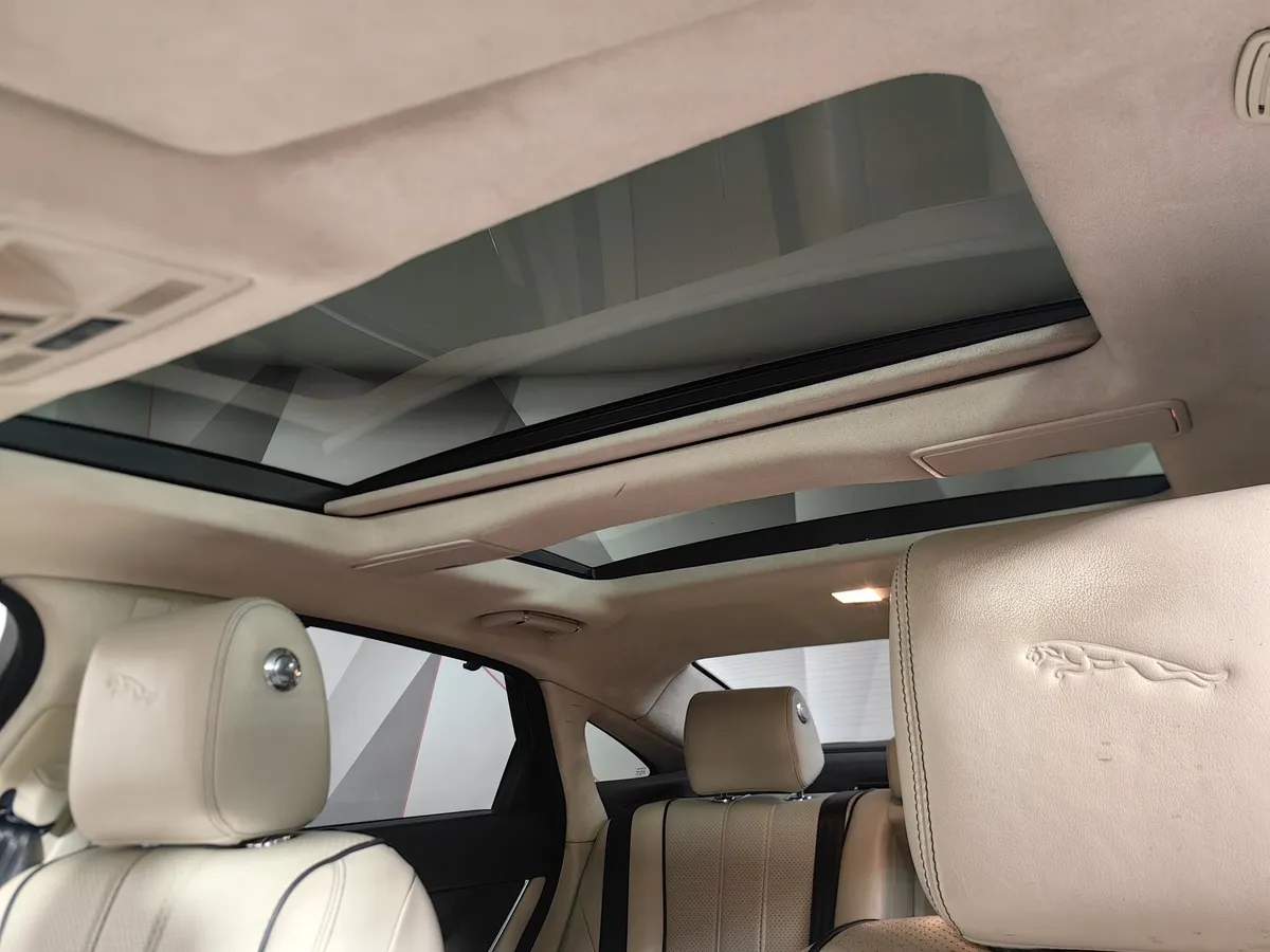 Jaguar XJ 3.0 AT AWD LWB (340 л.с.) Portfolio Черный в АВИЛОН. Слайд №22