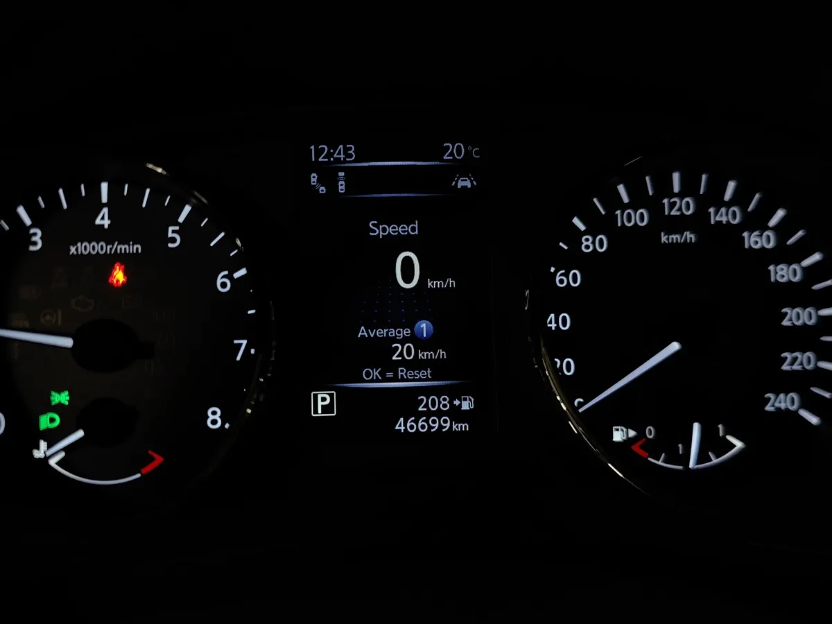 Nissan Qashqai 2.0 CVT AWD (141 л.с.) Серый в АВИЛОН. Слайд №17