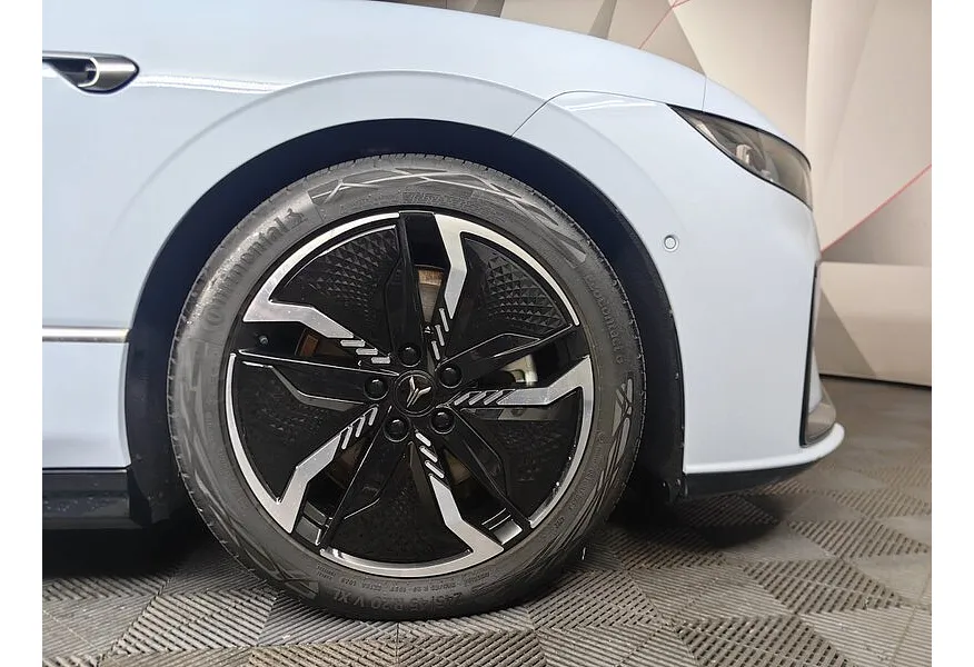 Voyah Passion EV AT AWD (510 л.с.) Синий в АВИЛОН. Слайд №9