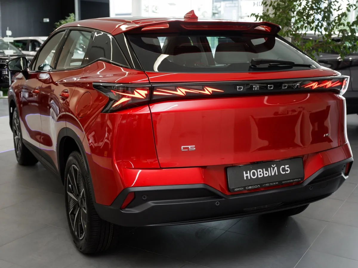 Omoda C5 1.5T DCT FWD (147 л.с.) Стиль Красный в АВИЛОН. Слайд №7