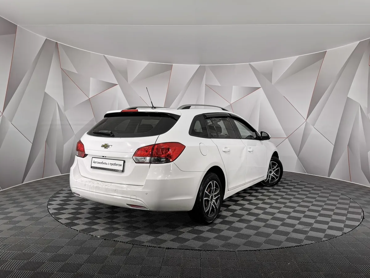 Chevrolet Cruze 1.8 AT (141 л.с.) Белый в АВИЛОН. Слайд №2