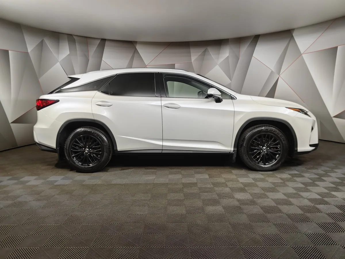 Lexus RX 200t AT AWD (238 л.с.) Executive Белый в АВИЛОН. Слайд №6