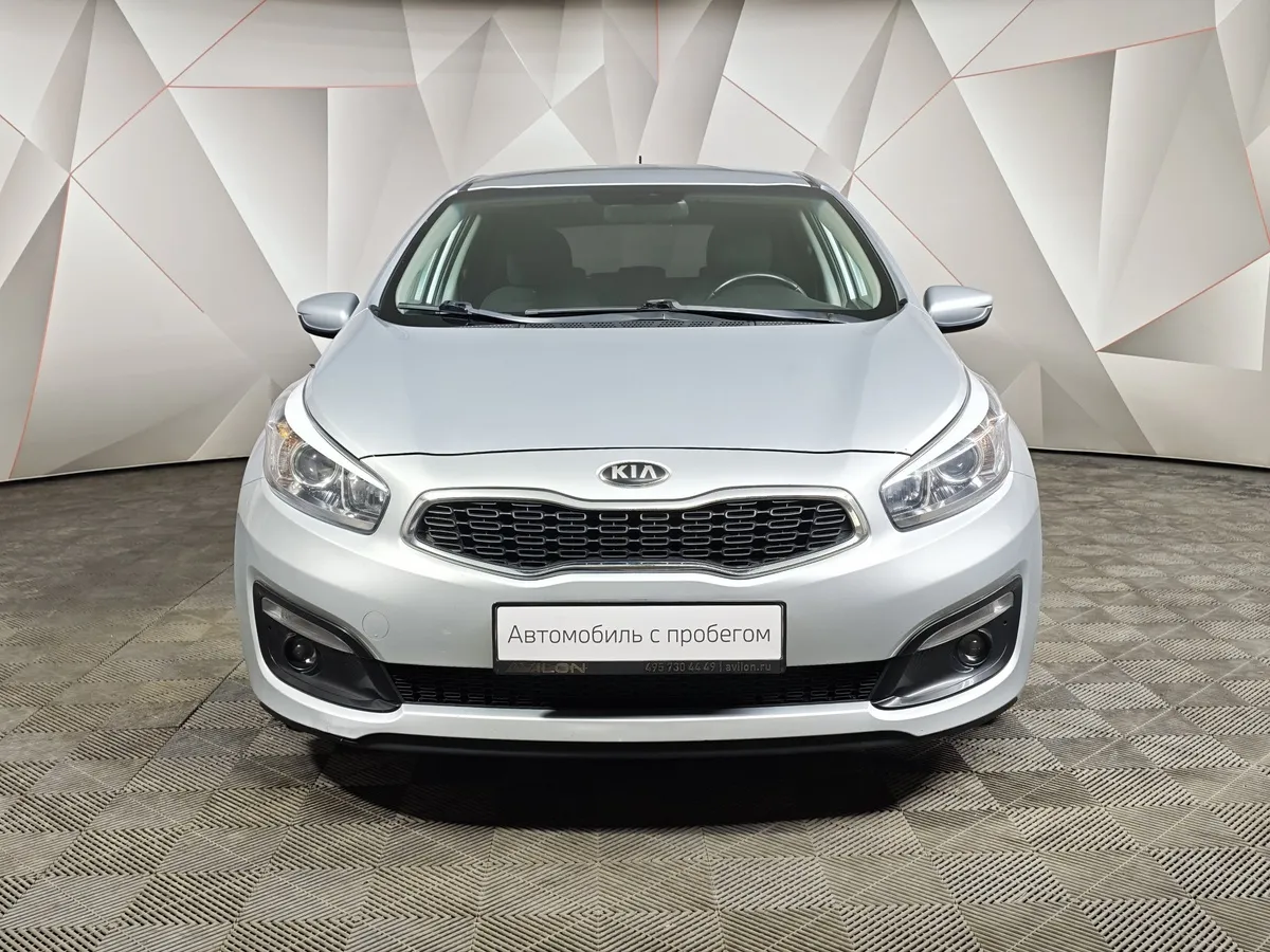Kia Ceed 1.6 AT (130 л.с.) Comfort Серебристый в АВИЛОН. Слайд №7