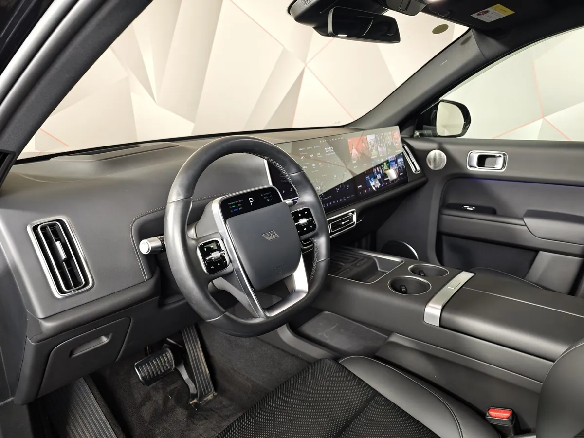 Li Auto L7 1.5 AT 4WD (449 л.с.) Ultra Черный в АВИЛОН. Слайд №18