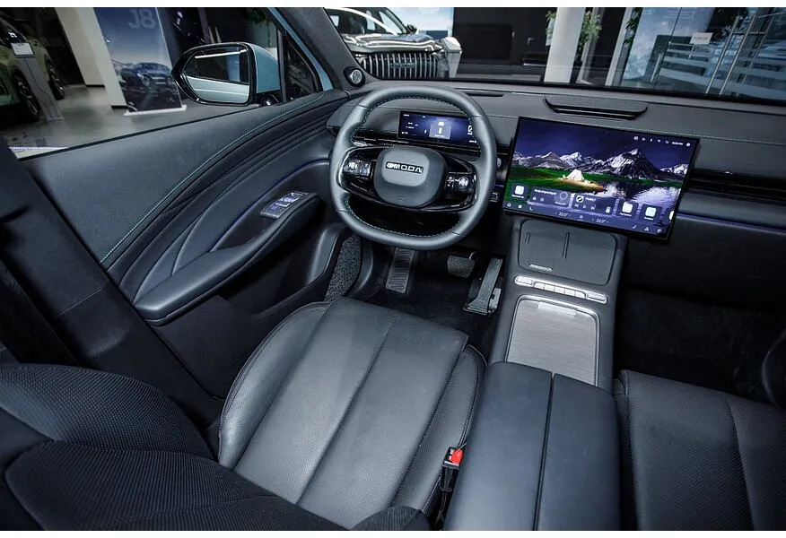 OMODA C7 1.6 DCT 4WD (150 л.с.) Ultimate Черный в АВИЛОН. Слайд №8