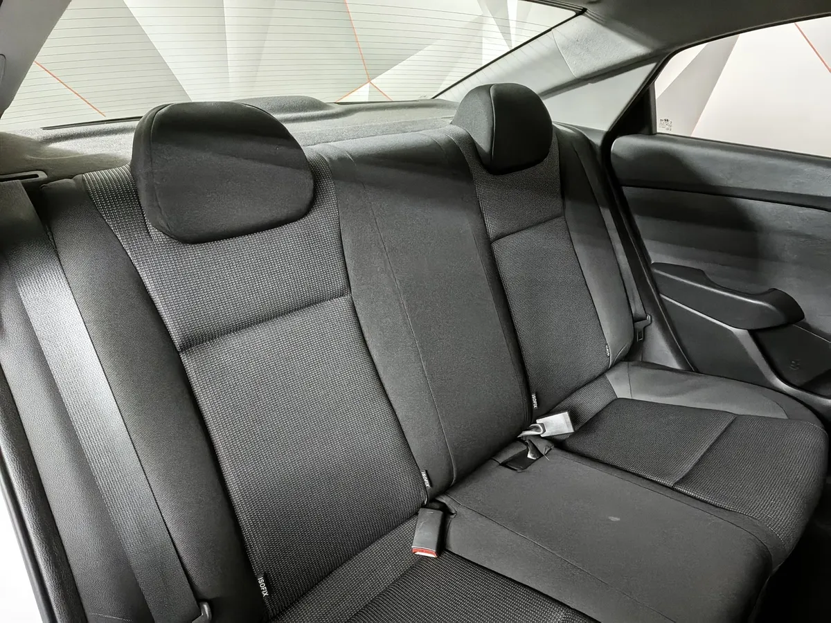 Hyundai Solaris 1.4 MT (107 л.с.) Active Белый в АВИЛОН. Слайд №17
