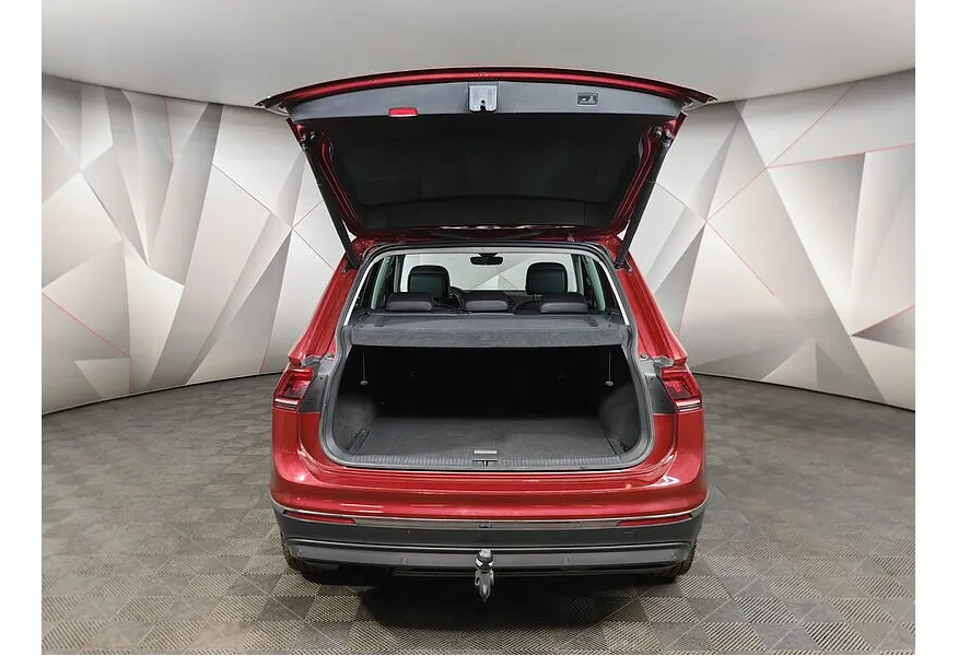 Volkswagen Tiguan 2.0 TDI 4Motion DSG (150 л.с.) Highline Красный в АВИЛОН. Слайд №12