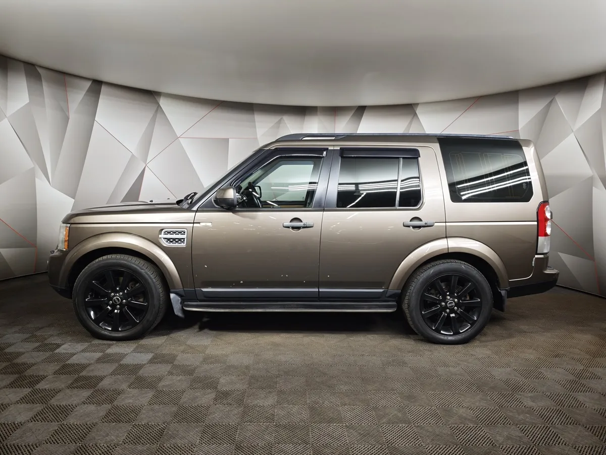 Land Rover Discovery 3.0 TD AT (245 л.с.) SE Коричневый в АВИЛОН. Слайд №5