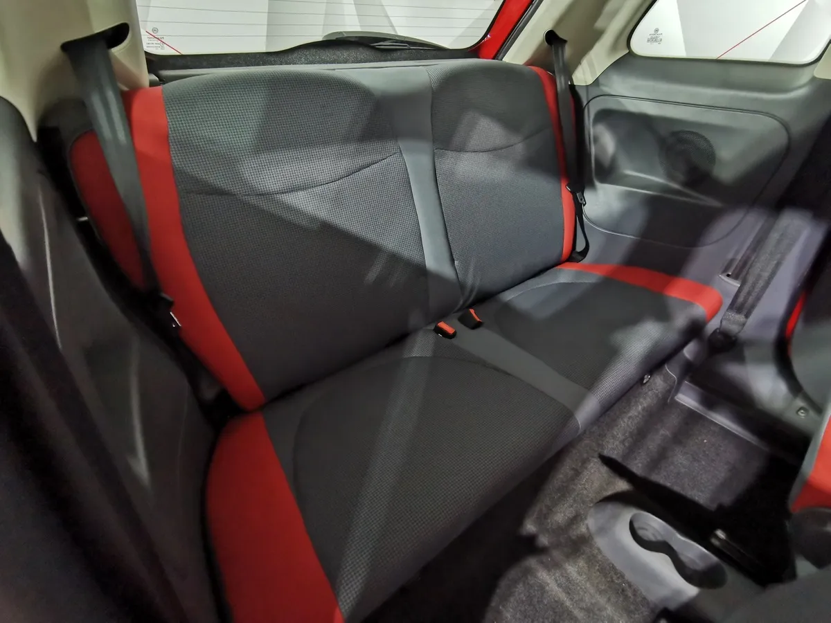 Fiat 500 1.2 AMT (69 л.с.) Красный в АВИЛОН. Слайд №15