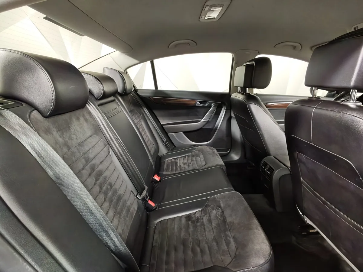Volkswagen Passat 1.8 TSI DSG (152 л.с.) Highline Синий в АВИЛОН. Слайд №15