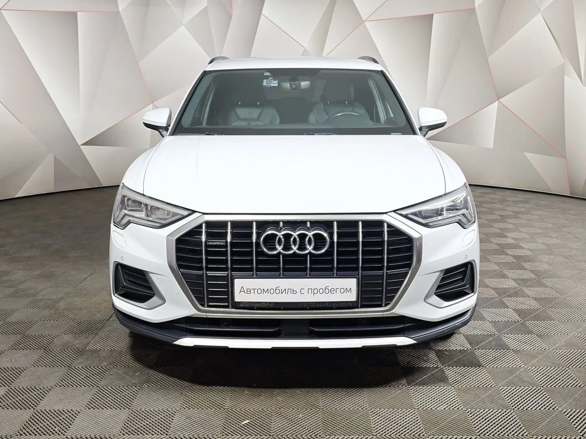 Audi Q3 2.0 TFSI S tronic quattro (180 л.с.) Design Белый в АВИЛОН. Слайд №7
