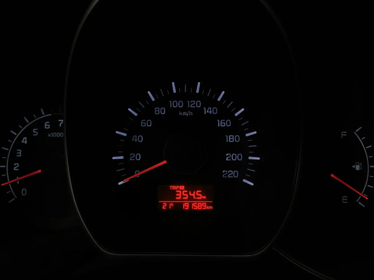 Kia Rio 1.6 MT (123 л.с.) Comfort Белый в АВИЛОН. Слайд №17