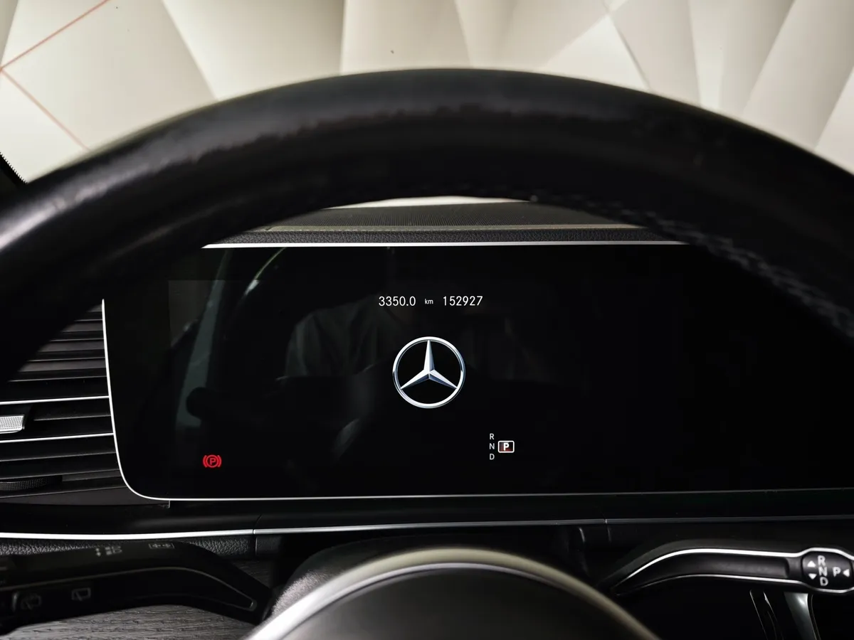 Mercedes-Benz GLE 300 d 4MATIC 9G-TRONIC (245 л.с.) Sport Plus Белый в АВИЛОН. Слайд №18