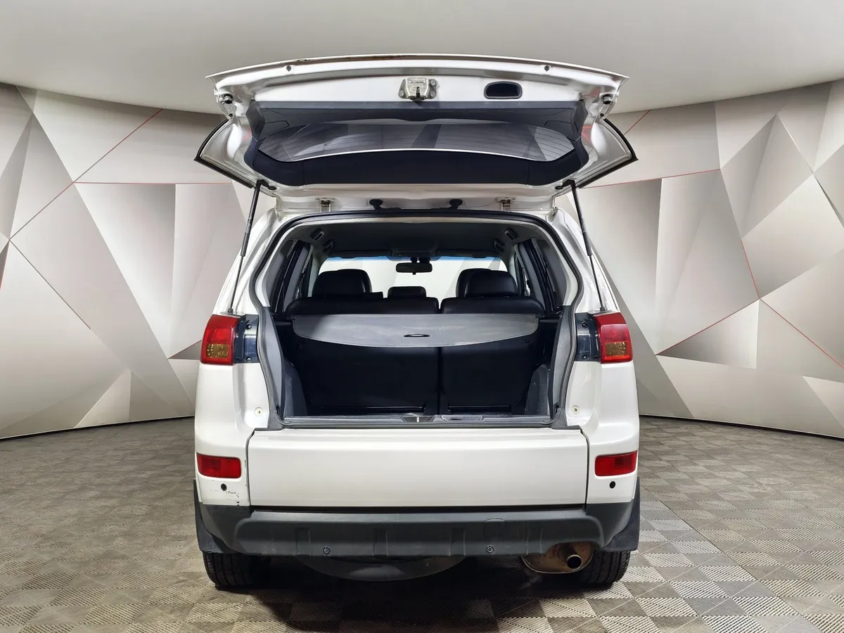 Peugeot 4007 2.0 CVT 4x4 (147 л.с.) Белый в АВИЛОН. Слайд №12