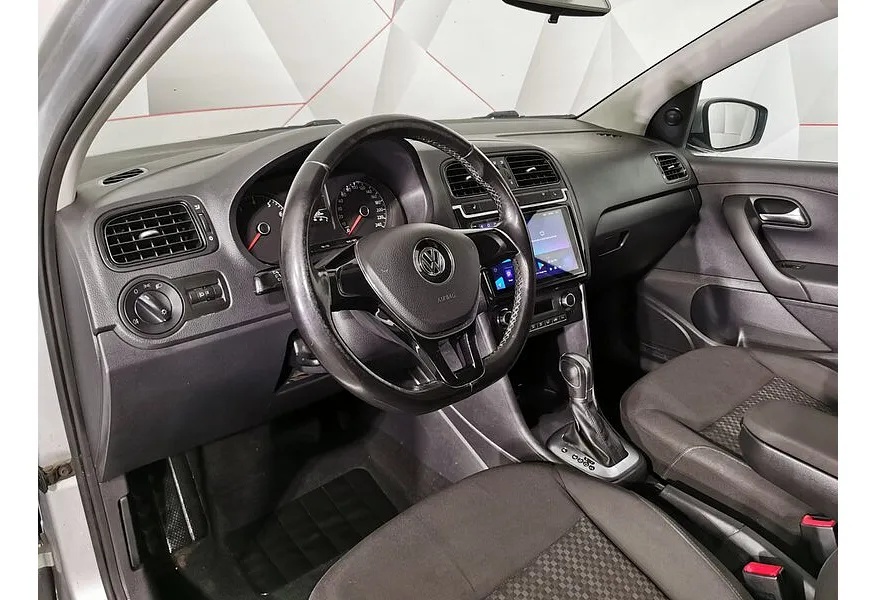 АВИЛОН - Volkswagen Polo 1.6 MPI AT (110 л.с.) Comfortline Серебристый - slide 8