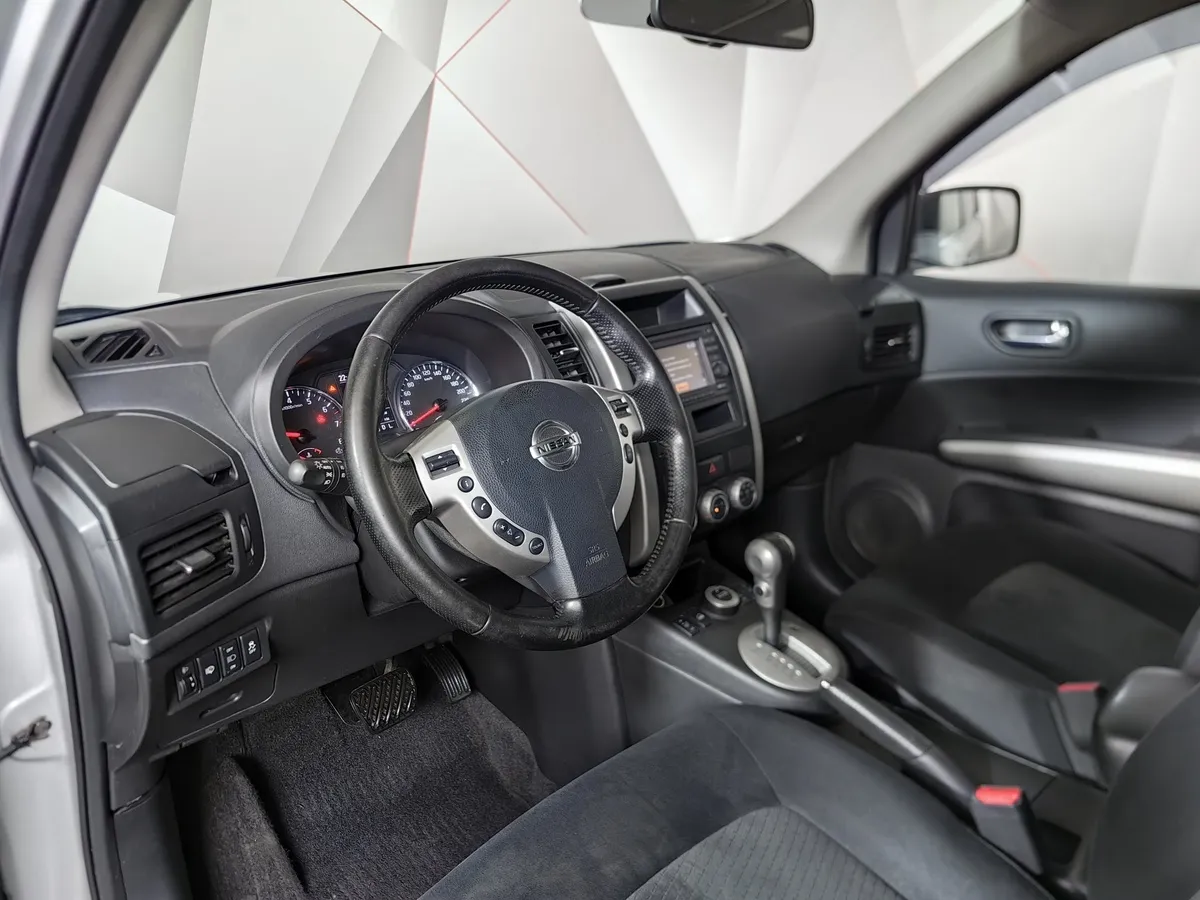Nissan X-Trail 2.0 CVT AWD (141 л.с.) Серебристый в АВИЛОН. Слайд №19