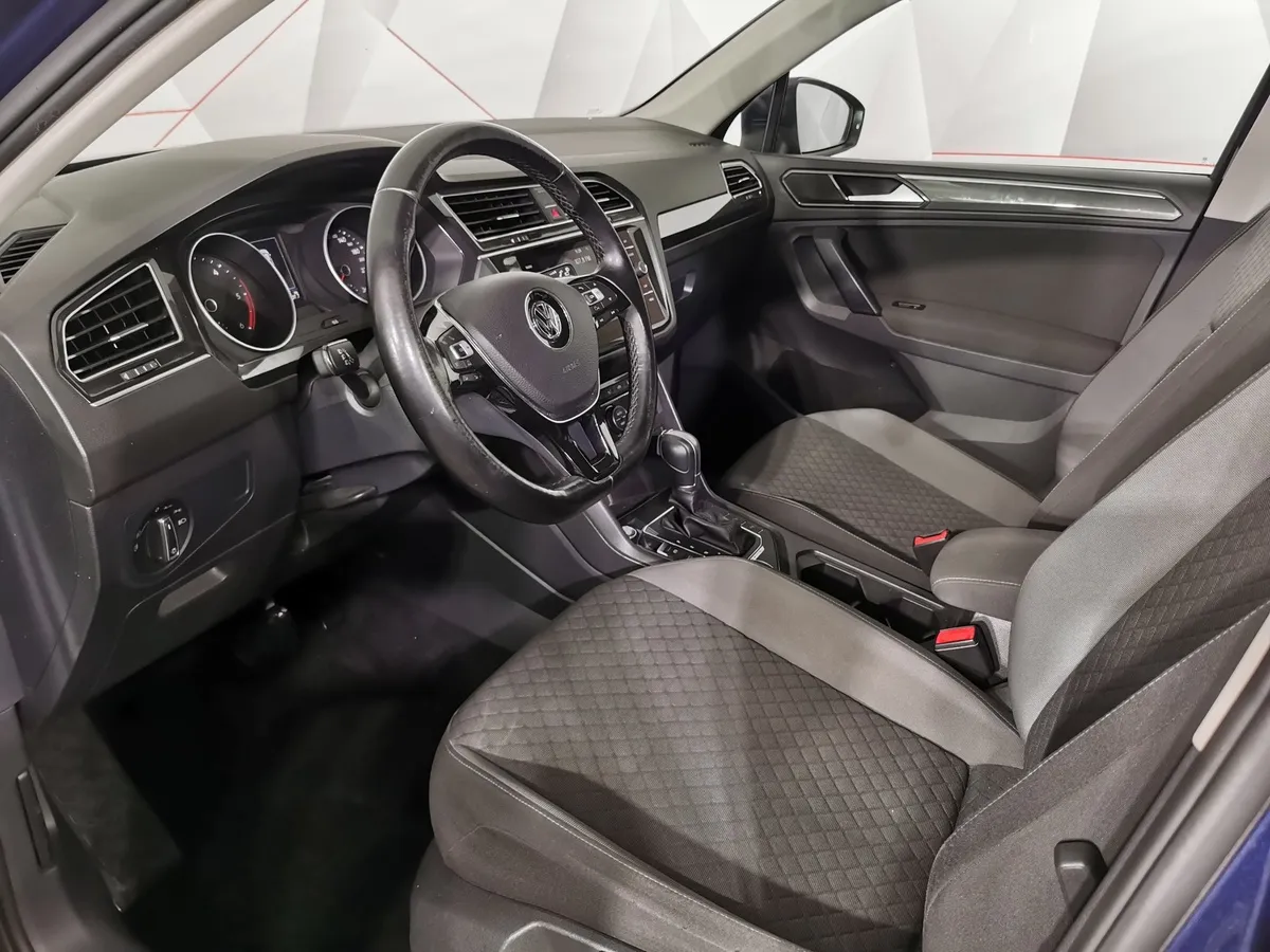 Volkswagen Tiguan 2.0 TDI 4Motion DSG (150 л.с.) OFFROAD Синий в АВИЛОН. Слайд №17