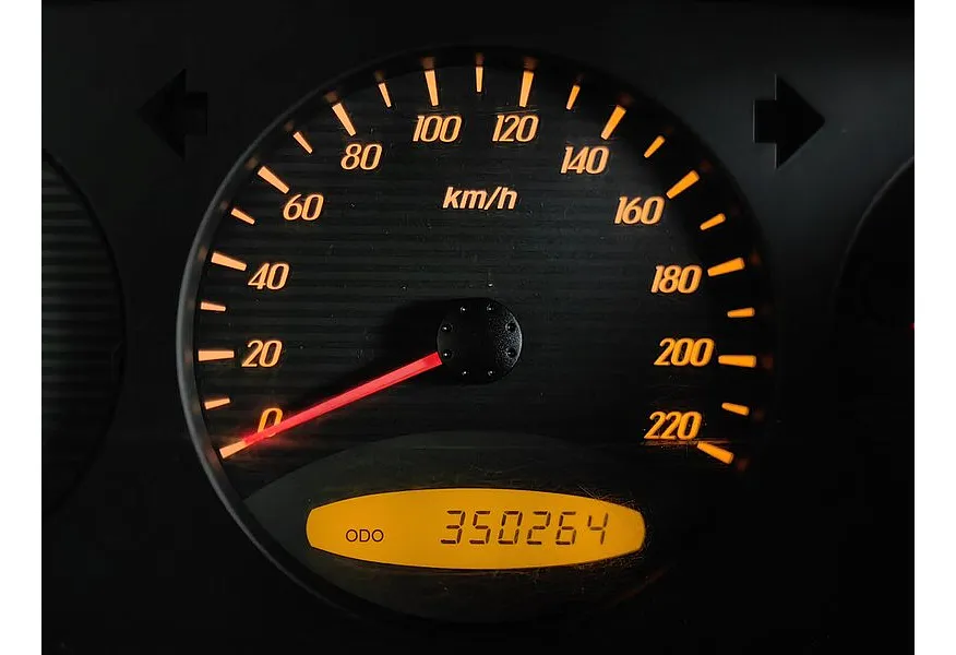 АВИЛОН - SsangYong Kyron 2.0 Xdi MT 4WD (141 л.с.) Original Черный - slide 14