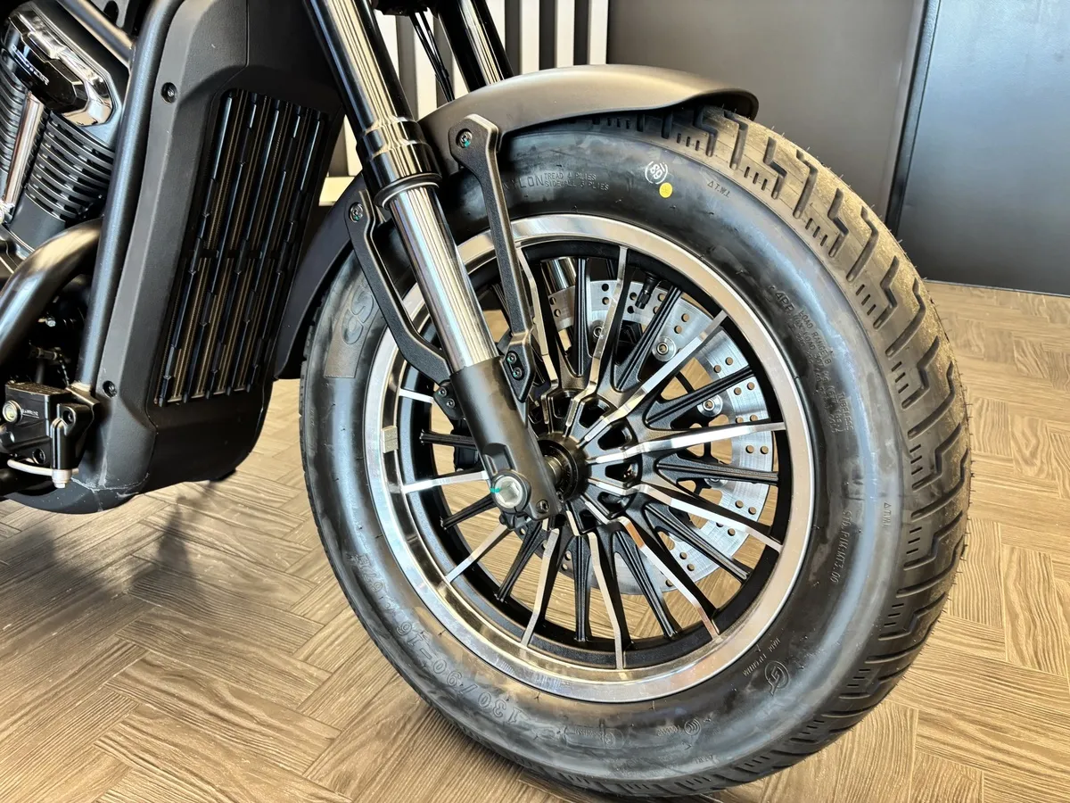 QJMOTOR SRV 600V 561 см³ (68 л.с.) (68) 561 Черный в АВИЛОН. Слайд №5