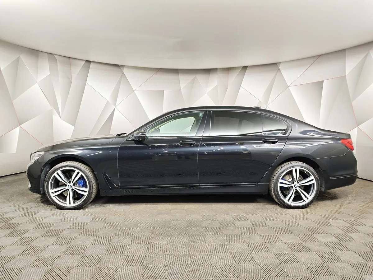 BMW 7 серия 730Ld xDrive Steptronic (249 л.с.) Base Локальная сборка Черный в АВИЛОН. Слайд №5