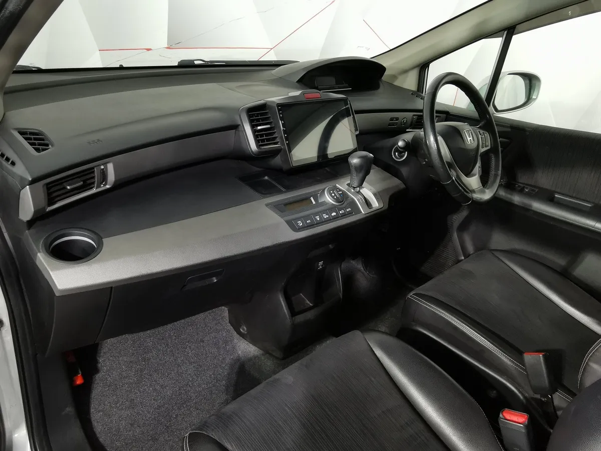 Honda Freed 1.5 CVT (88 л.с.) Серый в АВИЛОН. Слайд №18