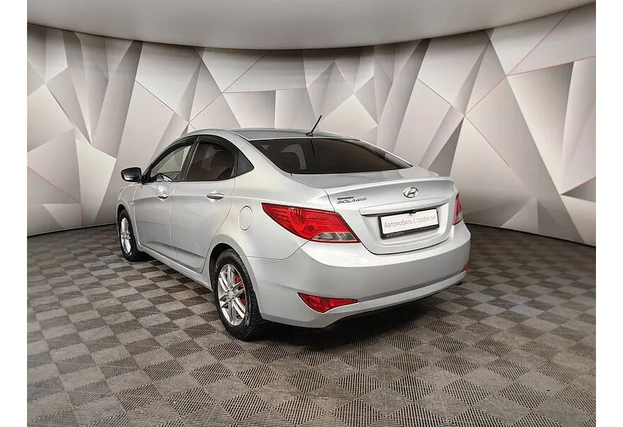 Hyundai Solaris 1.4 MT (107 л.с.) Active Серебристый в АВИЛОН. Слайд №4