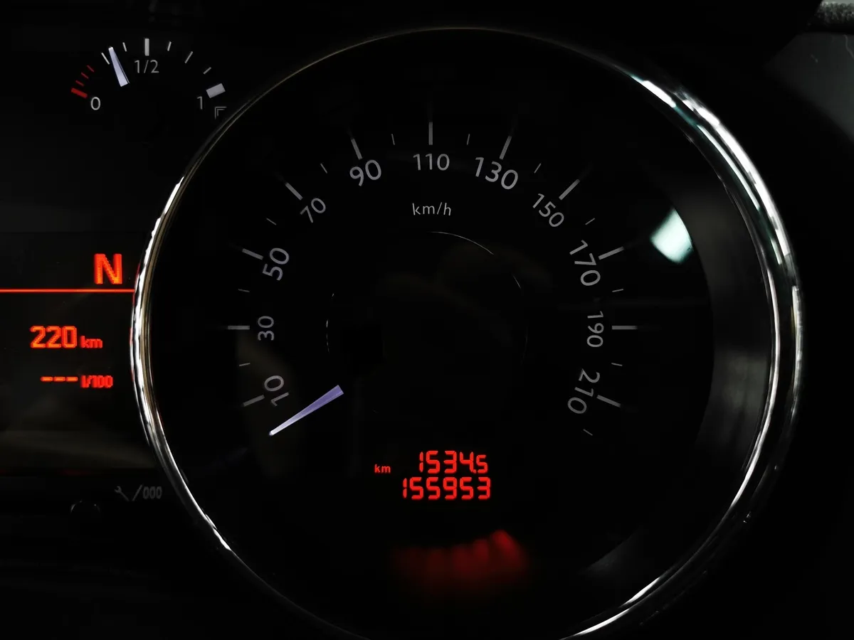 Peugeot 3008 1.6 THP AT (150 л.с.) Черный в АВИЛОН. Слайд №17