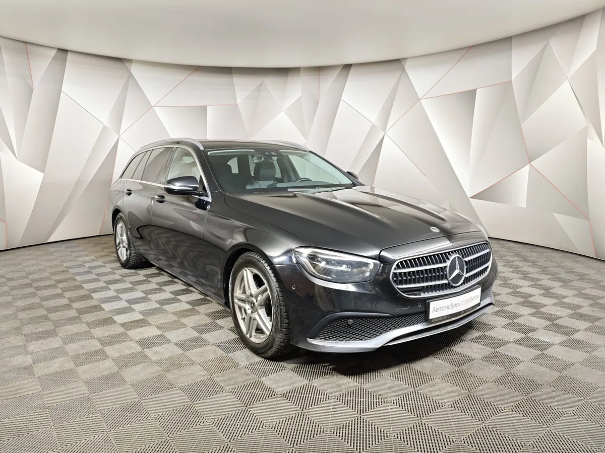 Mercedes-Benz E-Класс E 200 9G-TRONIC (197 л.с.) Premium (Локальная сборка) Черный в АВИЛОН. Слайд №3