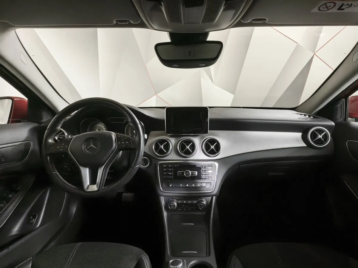 Mercedes-Benz GLA 200 7G-DCT (150 л.с.) Особая серия Красный в АВИЛОН. Слайд №14